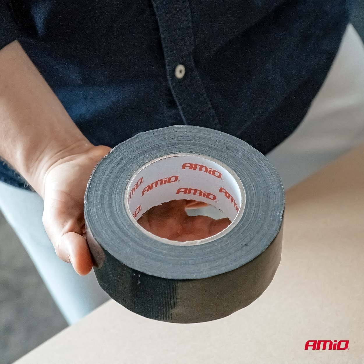 Fekete duct tape – erős, univerzális ragasztószalag 48 mm x 15 m - Image 5