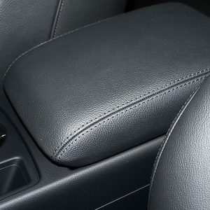 Audi könyöklővédő huzat – bőr